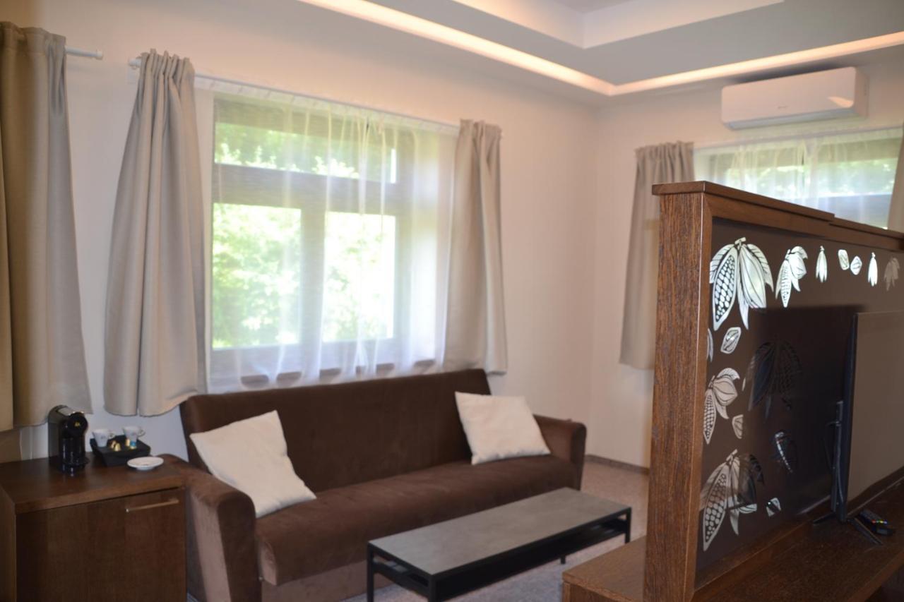 Wellness Hotel Svachovka Mirkovice Екстер'єр фото