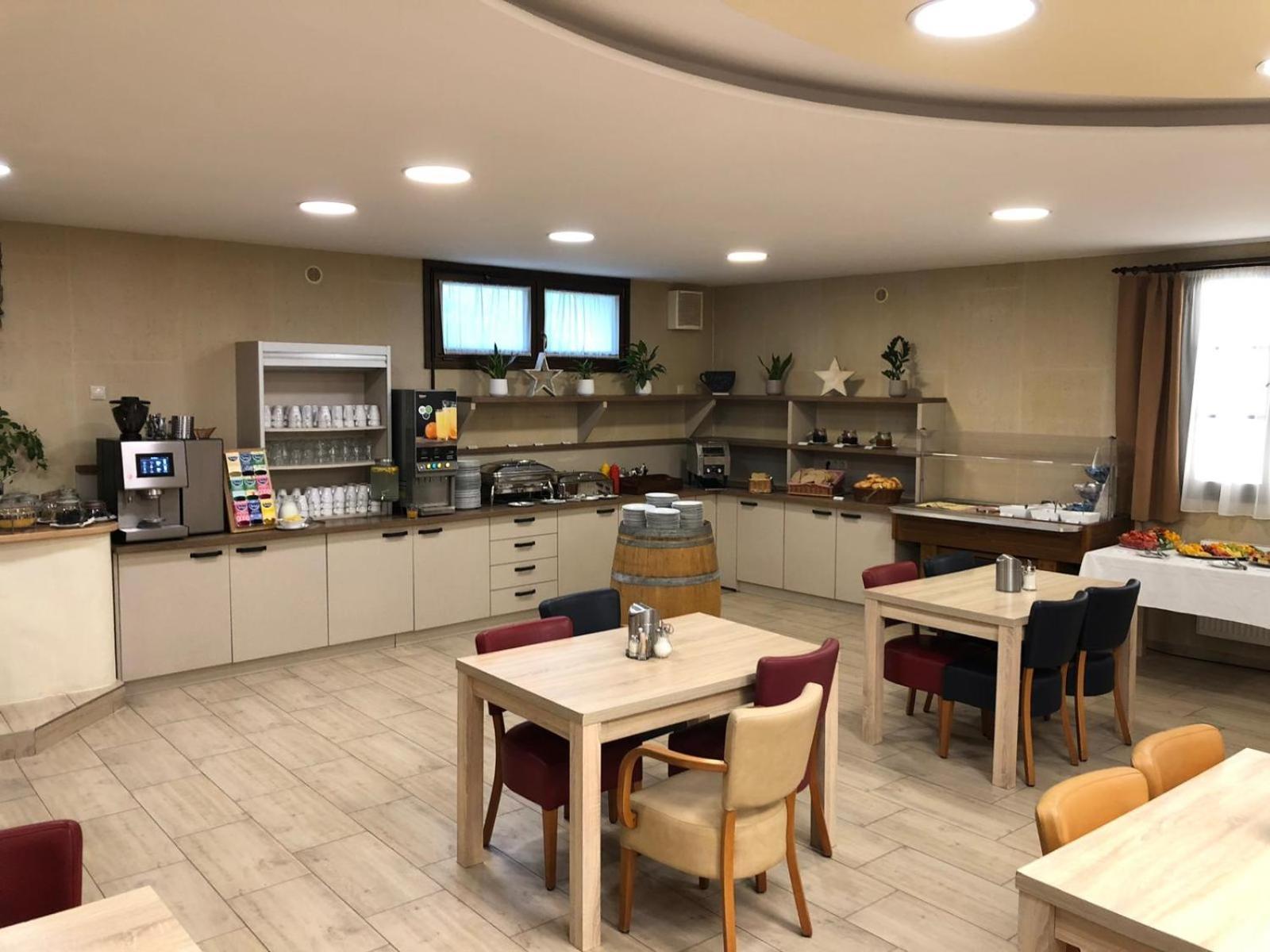Wellness Hotel Svachovka Mirkovice Екстер'єр фото